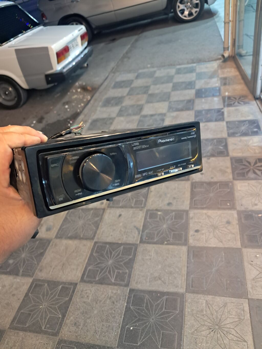 Pioneer DEH-P7150UB avtomobil maqnitofonu her bir seyi isleyir — Avtomobil akustikası, Göyçay