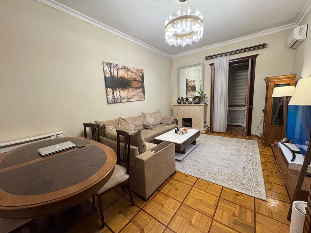 Satılır 2 otaqlı köhnə tikili 65 m² — Mənzil, Bakı (4)