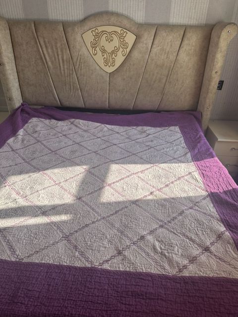 İkinəfərlik çarpayı və başlıq - Ölçü: təxmini 160×200 sm — Bakı