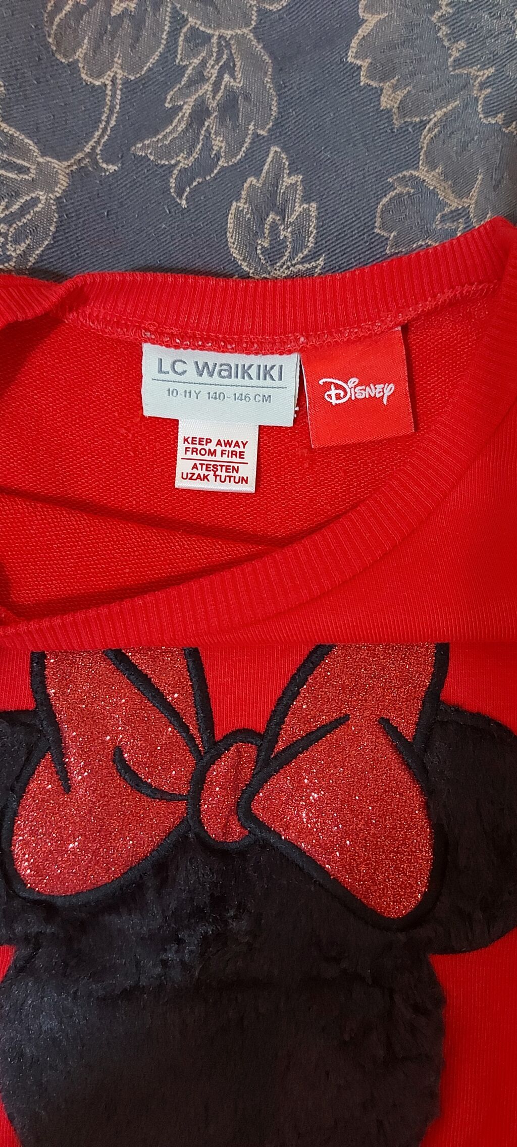 LC Waikiki x Disney qız uşaq sviteri - Rəng: qırmızı - Model: ön — Uşaq geyimi, Bakı (2)