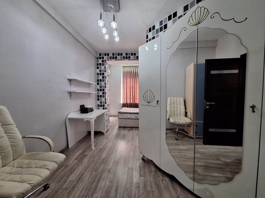 4 otaqlı mənzil, 205 m², Sabit Orucov küç., Bakı — Mənzil, Bakı (11)