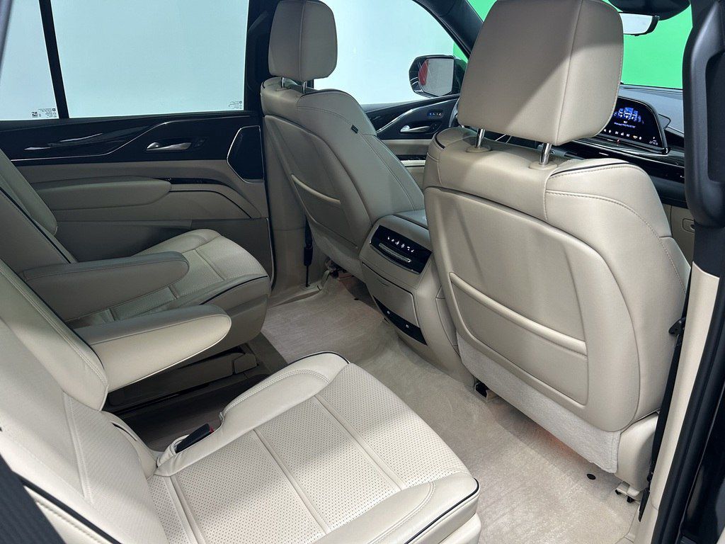 Cadillac Escalade, 3.0 L, 2024 il, 46 300 km — Avtomobillər, Bakı (12)