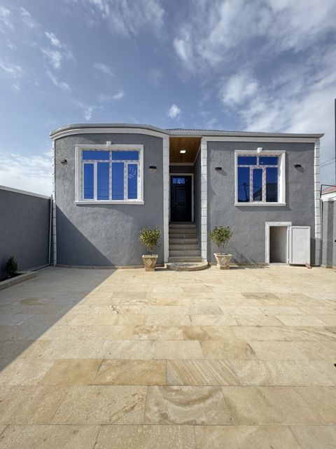 Satılır 4 otaqlı həyət evi/bağ evi 120 m² — Bakı