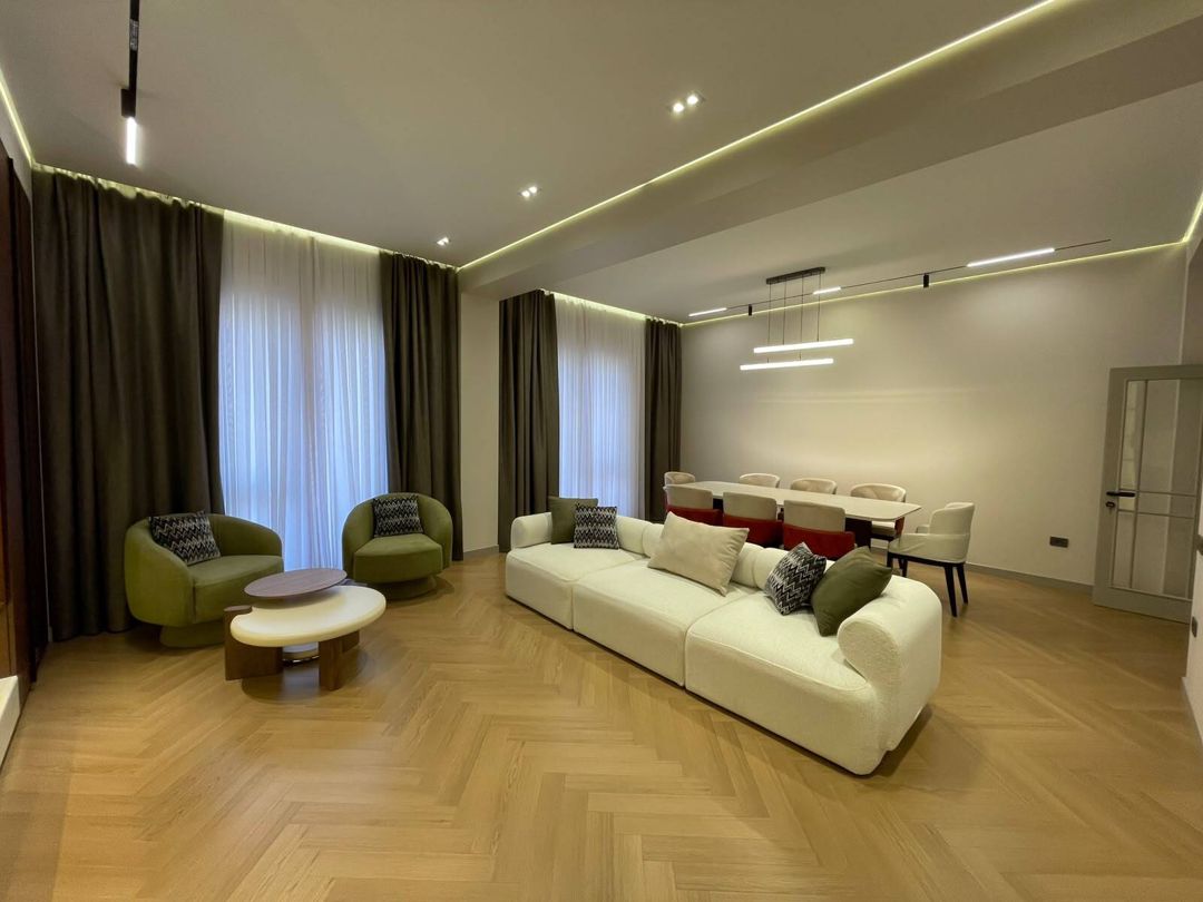 İcarəyə verilir 4 otaqlı yeni tikili 200 m² — Mənzil, Bakı (5)