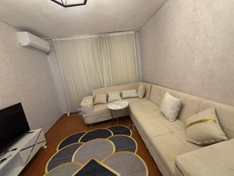 İcarəyə verilir 2 otaqlı köhnə tikili 80 m² — Bakı
