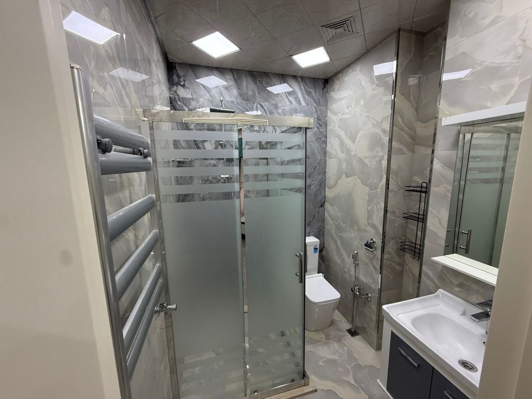 İcarəyə verilir 3 otaqlı yeni tikili 120 m² — Mənzil, Bakı (10)