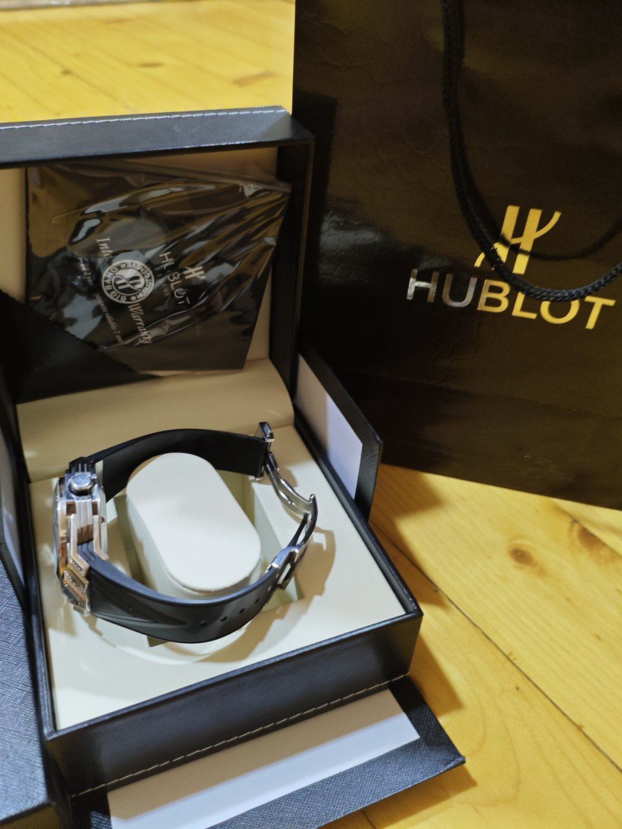 Hublot qol saatı — Şəxsi əşyalar, Bakı (3)