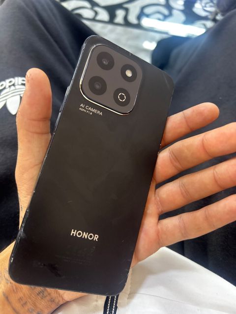IPhone 11, 128 GB, Qara, Zəmanət, Barmaq izi, Simsiz şarj — Qobu