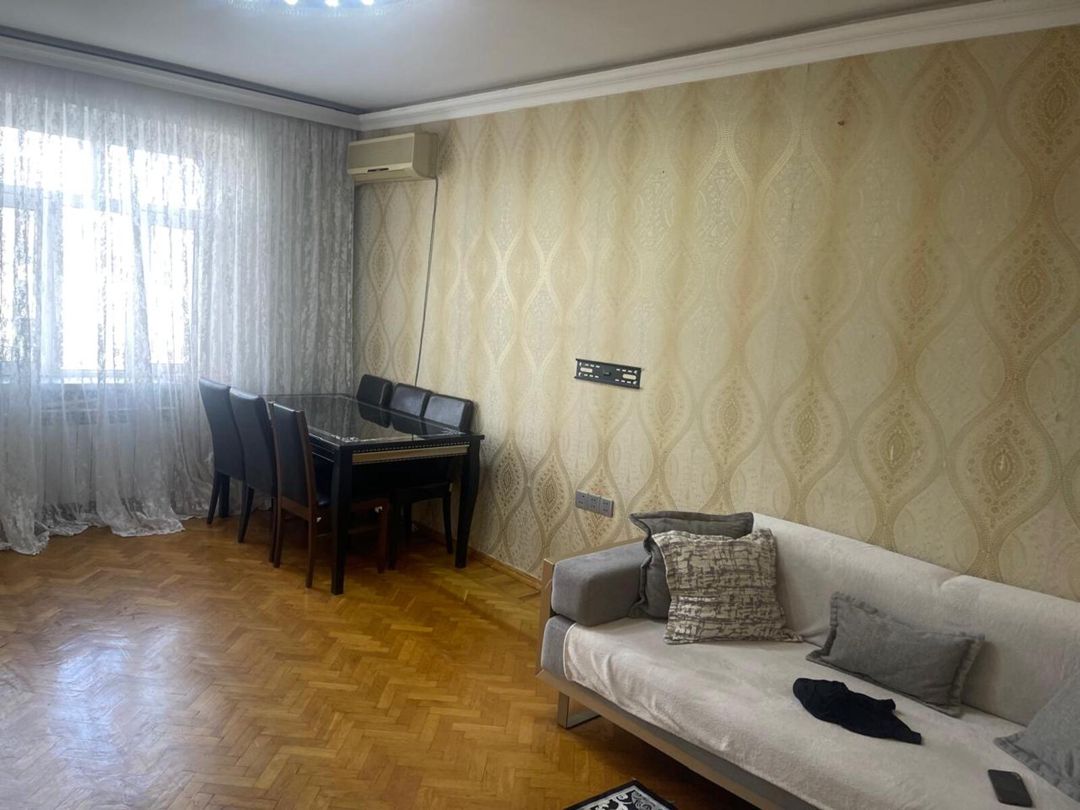 Satılır 4 otaqlı köhnə tikili 100 m² — Mənzil, Bakı (2)