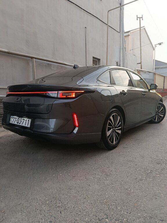 Changan Qiyuan A05, 1.5 L, 9.07 kWh, 2025 il, 15 500 km 77-QJ-711 — Avtomobillər, Bakı (5)