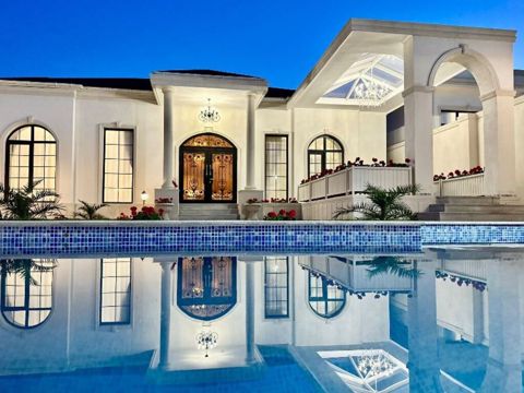 Satılır 6 otaqlı həyət evi/bağ evi 230 m² — Bakı