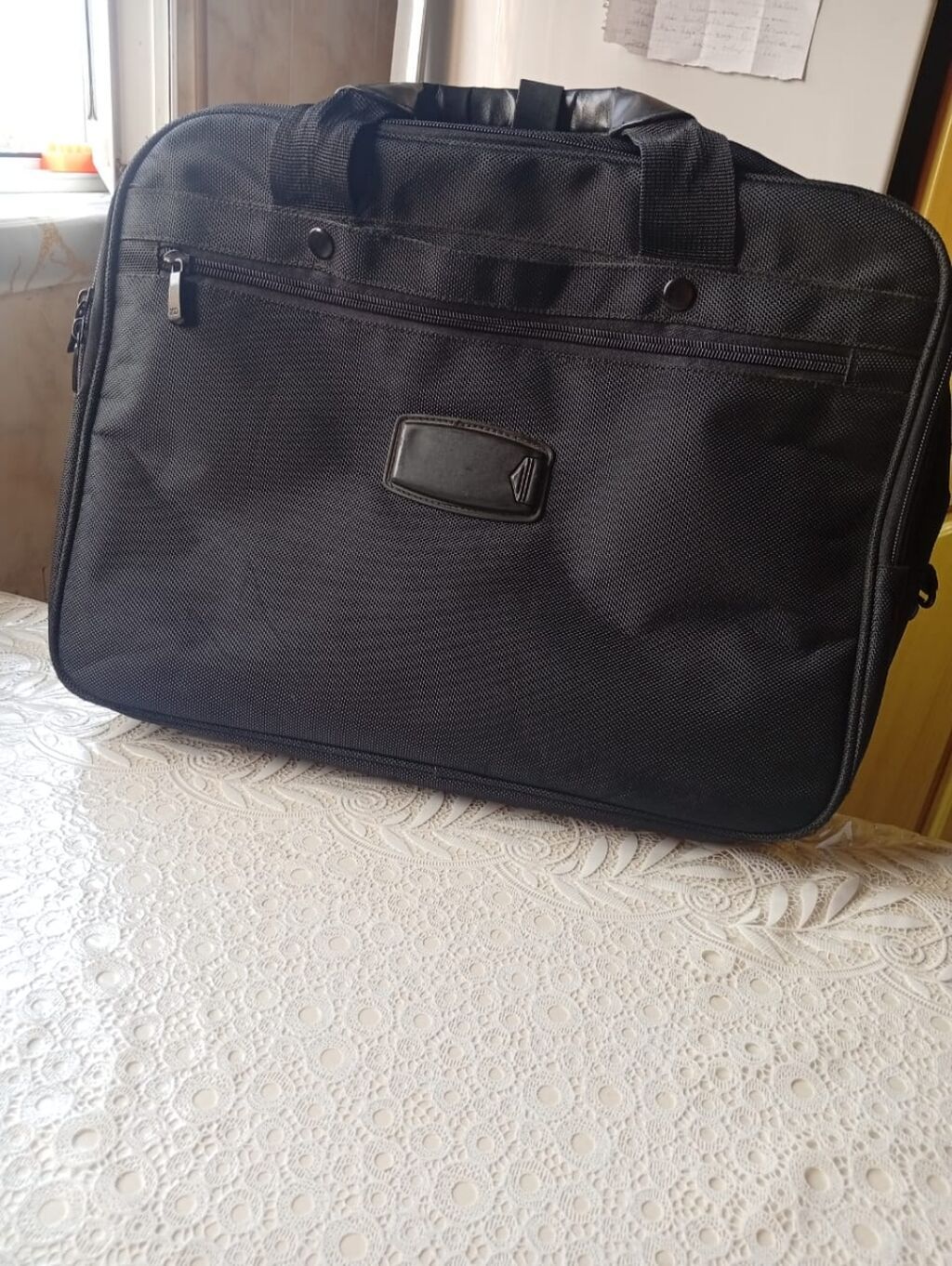 Qara rəngli laptop/iş portfeli - Material: sıx toxumalı suya davamlı — Noutbuk aksesuarları, Bakı (5)
