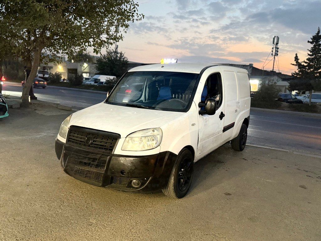 Fiat Doblo, 1.3 L, 2005 il, 200 000 km — Avtomobillər, Bakı (2)