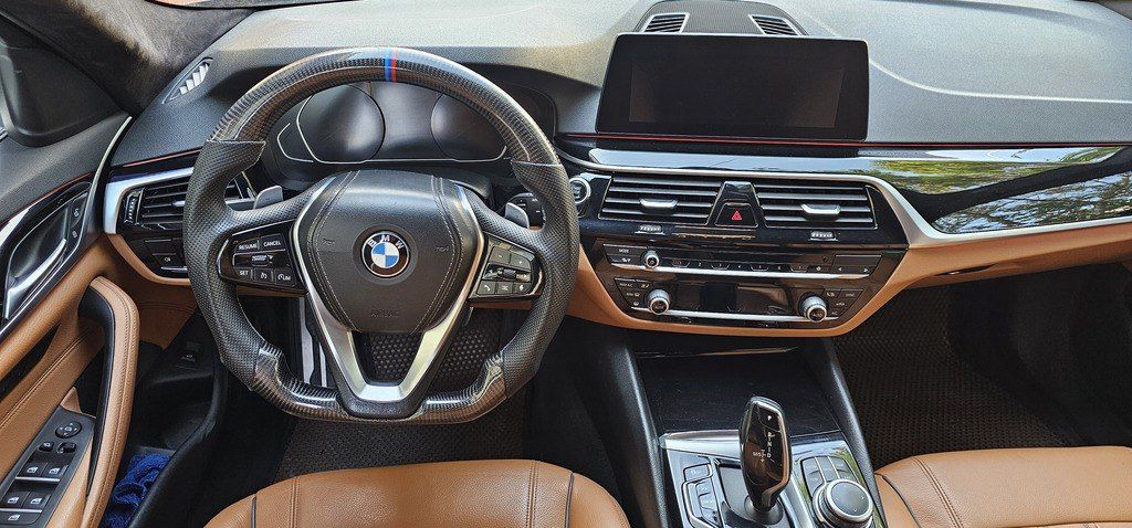 BMW 520, 2.0 L, 2022 il, 118 800 km 77-OV-950 — Avtomobillər, Bakı (3)