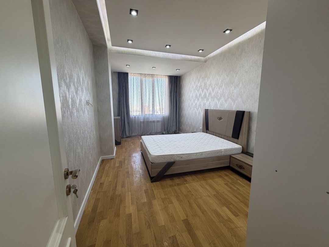 Satılır 3 otaqlı yeni tikili 128 m² — Mənzil, Bakı (4)