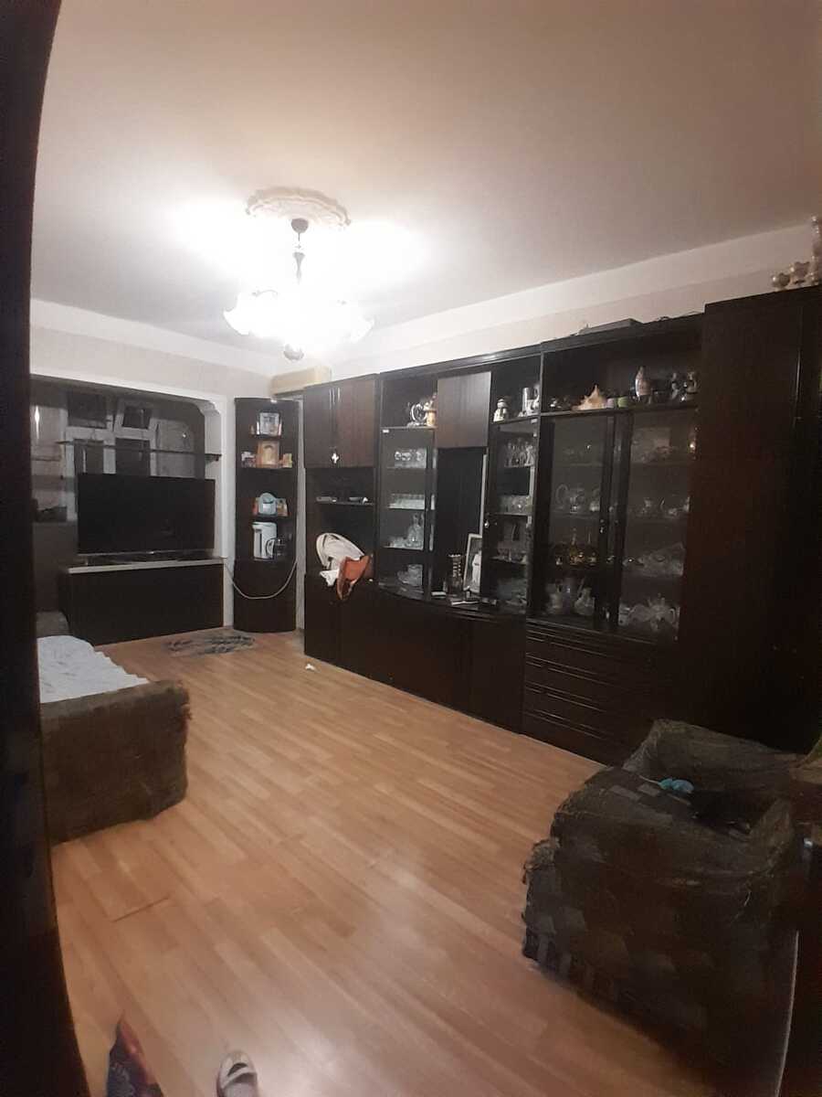 Satılır 4 otaqlı köhnə tikili 110 m² — Mənzil, Bakı (2)