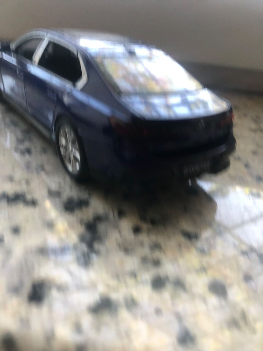 Metal kolleksiya modeli – BMW 7 Series (BWM760 lövhəli), tünd mavi — Modellar, Bakı (3)