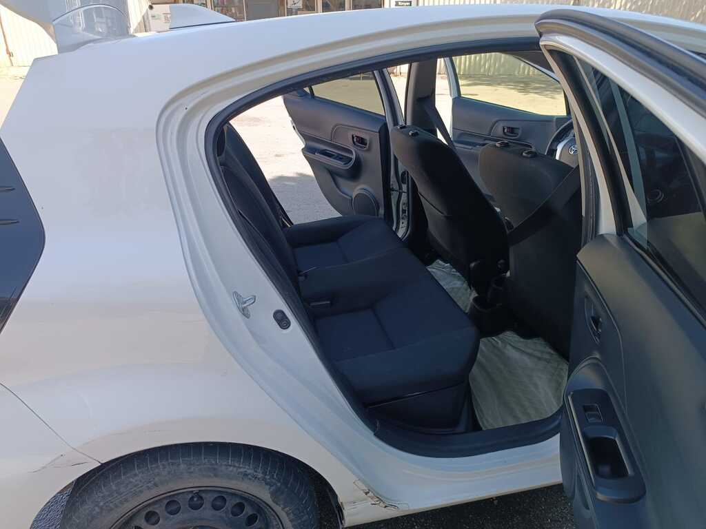Toyota Aqua, 1.5 L, 0.9 kWh, 2016 il, 270 000 km 77-SP-203 — Avtomobillər, Bakı (4)