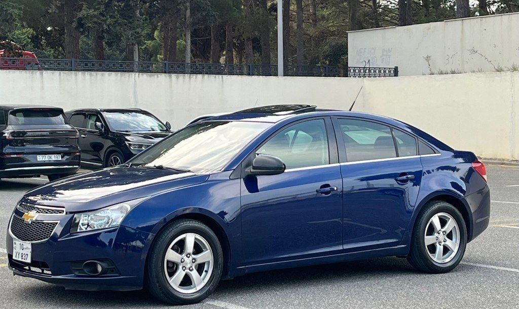 Chevrolet Cruze, 1.4 L, 2011 il, 328 300 km 10-XY-837 — Avtomobillər, Sumqayıt (9)