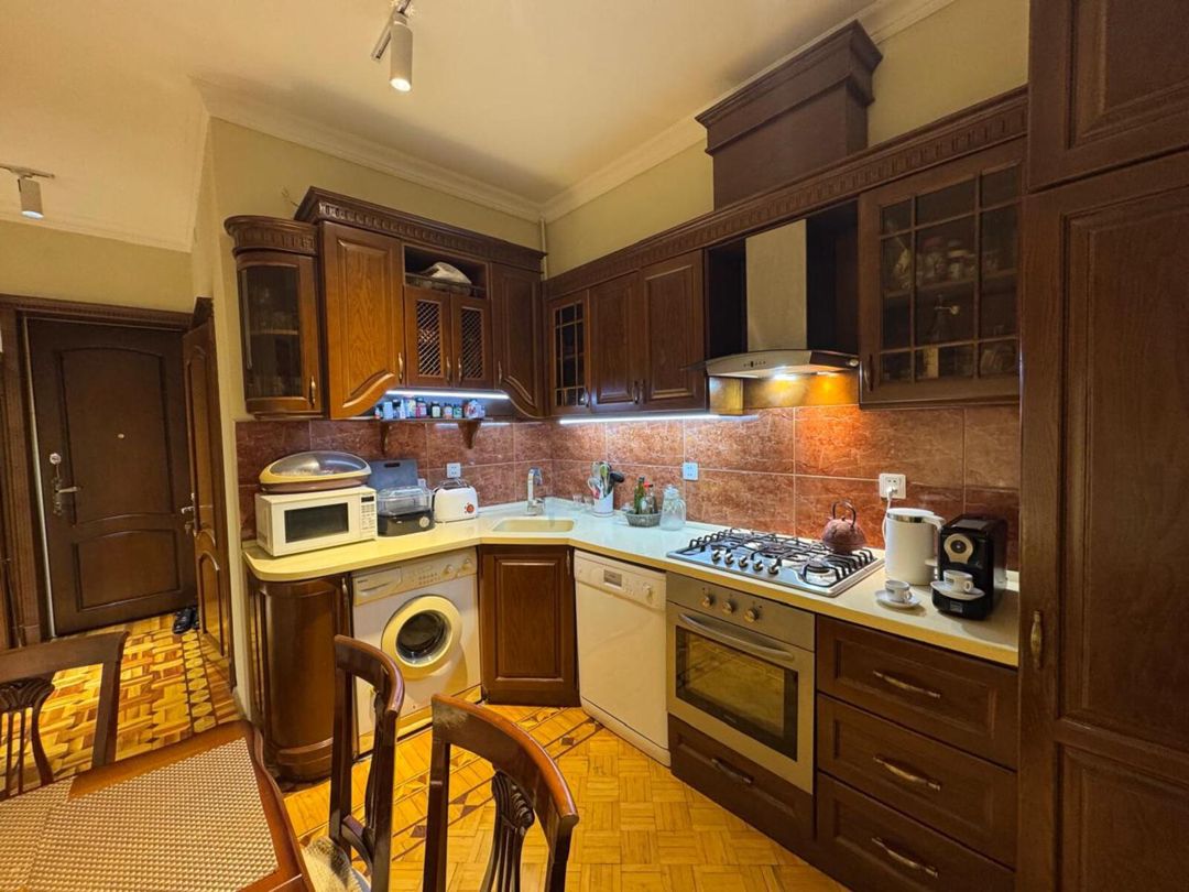 Satılır 2 otaqlı köhnə tikili 65 m² — Mənzil, Bakı (11)