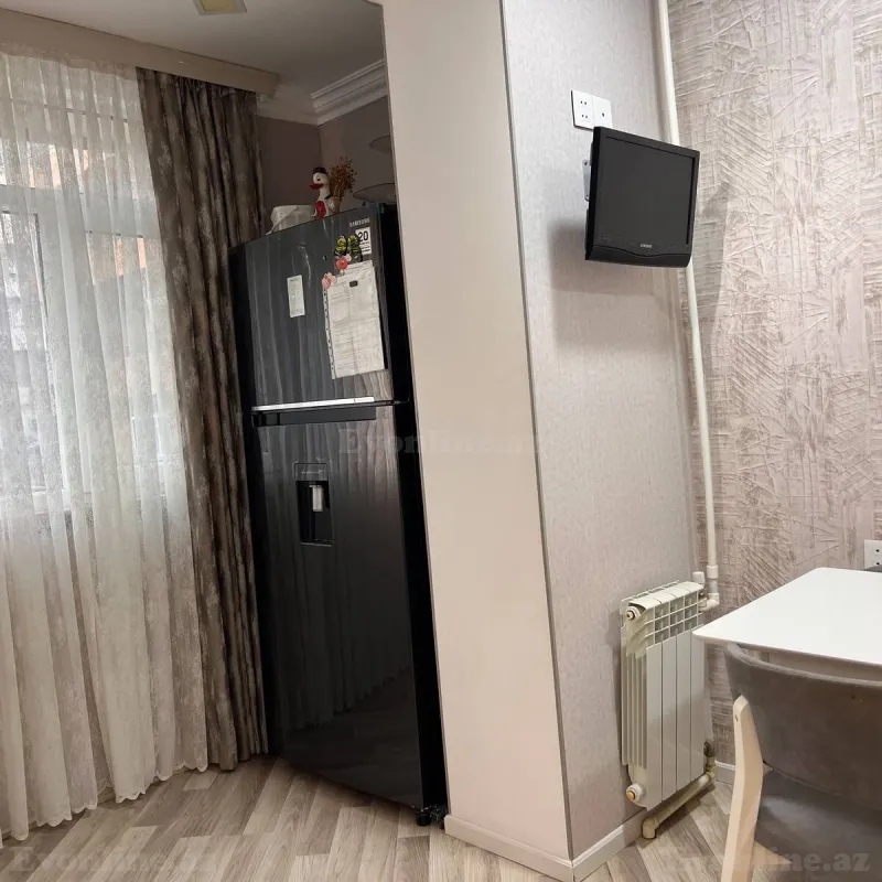 Satılır 3 otaqlı Mənzil Köhnə tikili 75 m² Bakı, Nizami r., Xalqlar Dostluğu m., 8-ci kilometr — Mənzil, Bakı (7)