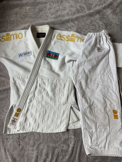 Essimo brendi cüdo kimono dəsti (jeket + şalvar) - Rəng: ağ - Ölçü — Digah