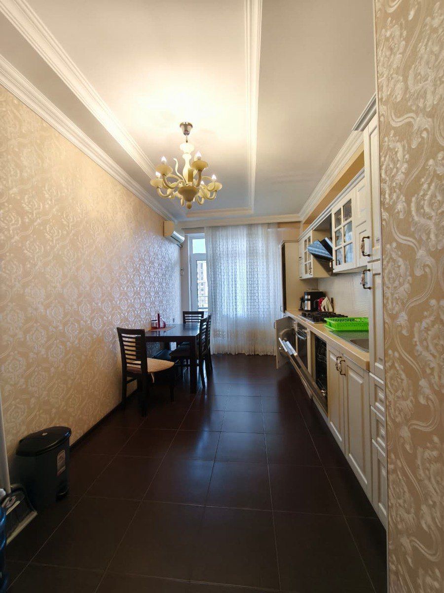 Satılır 4 otaqlı yeni tikili 180 m² — Mənzil, Bakı (10)