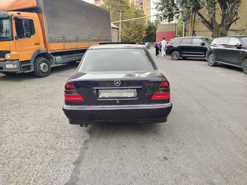 Mercedes C 280, 2.8 L, 1996 il, 381 000 km — Avtomobillər, Bakı (6)
