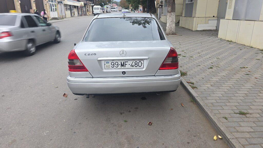 Mercedes C 220, 2.2 L, 1994 il, 552 000 km 99-MF-480 — Avtomobillər, Quba (5)