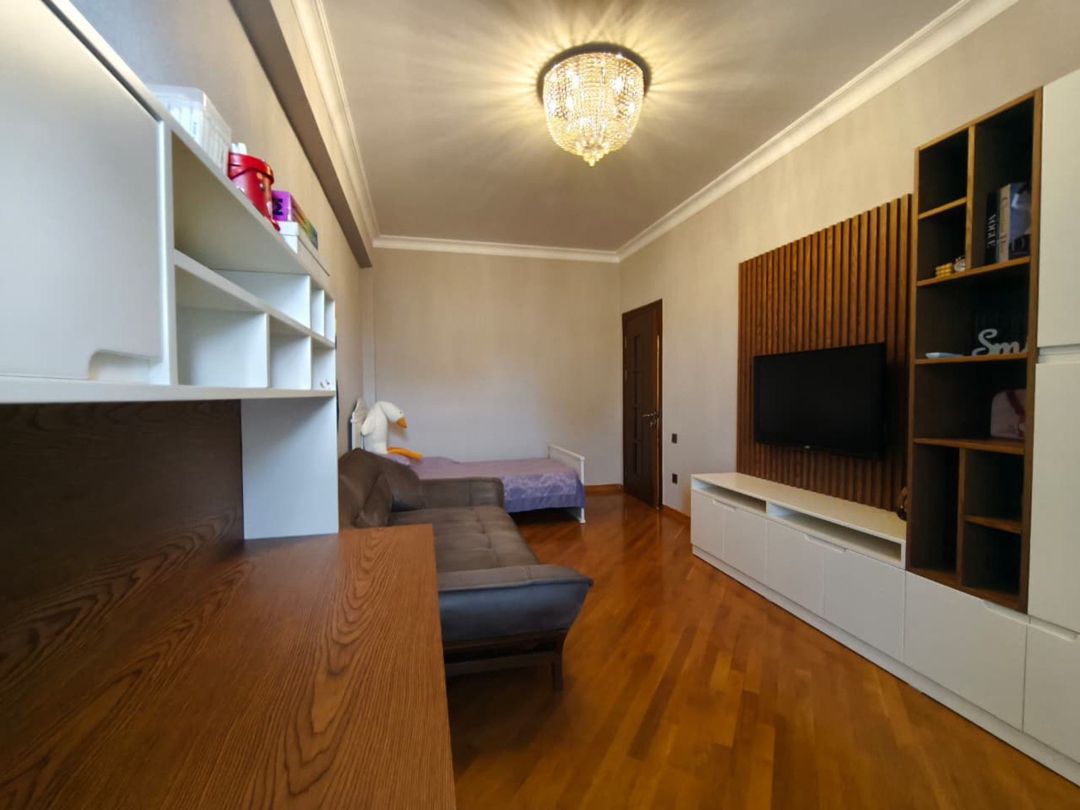 Satılır 4 otaqlı yeni tikili 180 m² — Mənzil, Bakı (6)