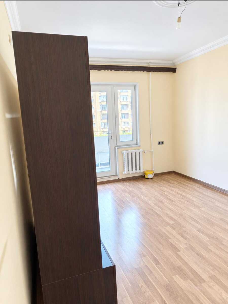 Satılır 2 otaqlı köhnə tikili 65 m² — Mənzil, Bakı (2)