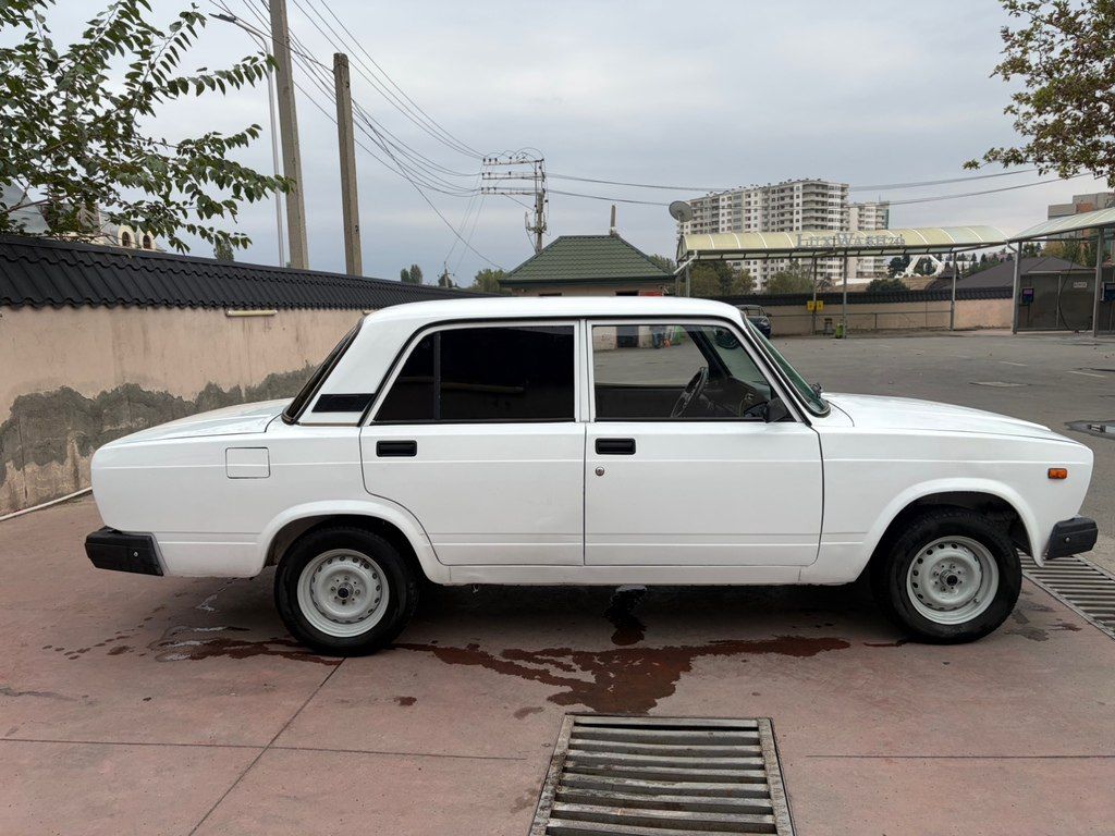 Lada (VAZ) 2107, 1.6 L, 2004 il, 100 000 km 10-NL-907 — Avtomobillər, Gəncə (6)