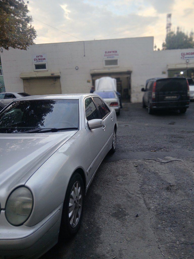 Mercedes E 220, 2.2 L, 2000 il, 880 000 km — Avtomobillər, Bərdə (3)