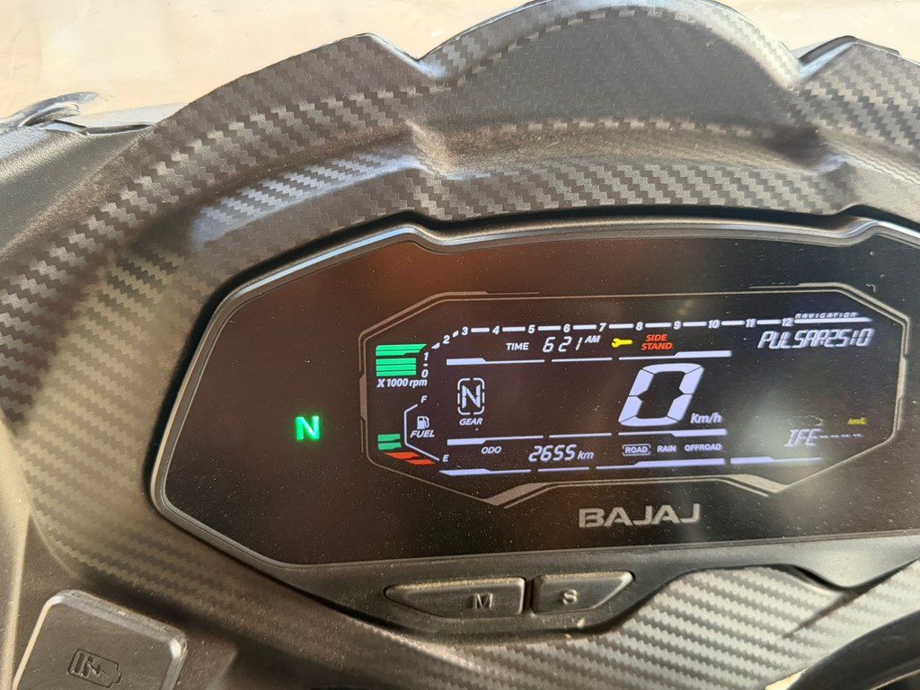 Bajaj Pulsar RS 200, 200 sm3, 2026 il, 2 655 km — Motosikletlər, Bakı (4)