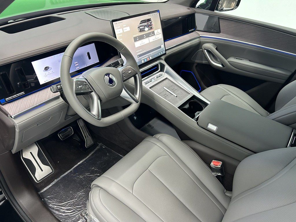 Denza N9, 2.0 L, 46.99 kWh, 2025 il, yeni — Avtomobillər, Bakı (8)