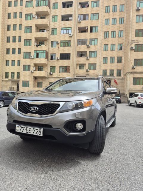 Kia Sorento, 2.2 L, 2009 il, 260 000 km — Bakı