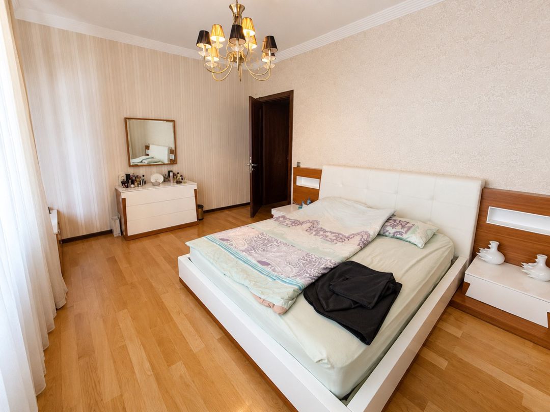 Satılır 4 otaqlı yeni tikili 195 m² — Mənzil, Bakı (5)