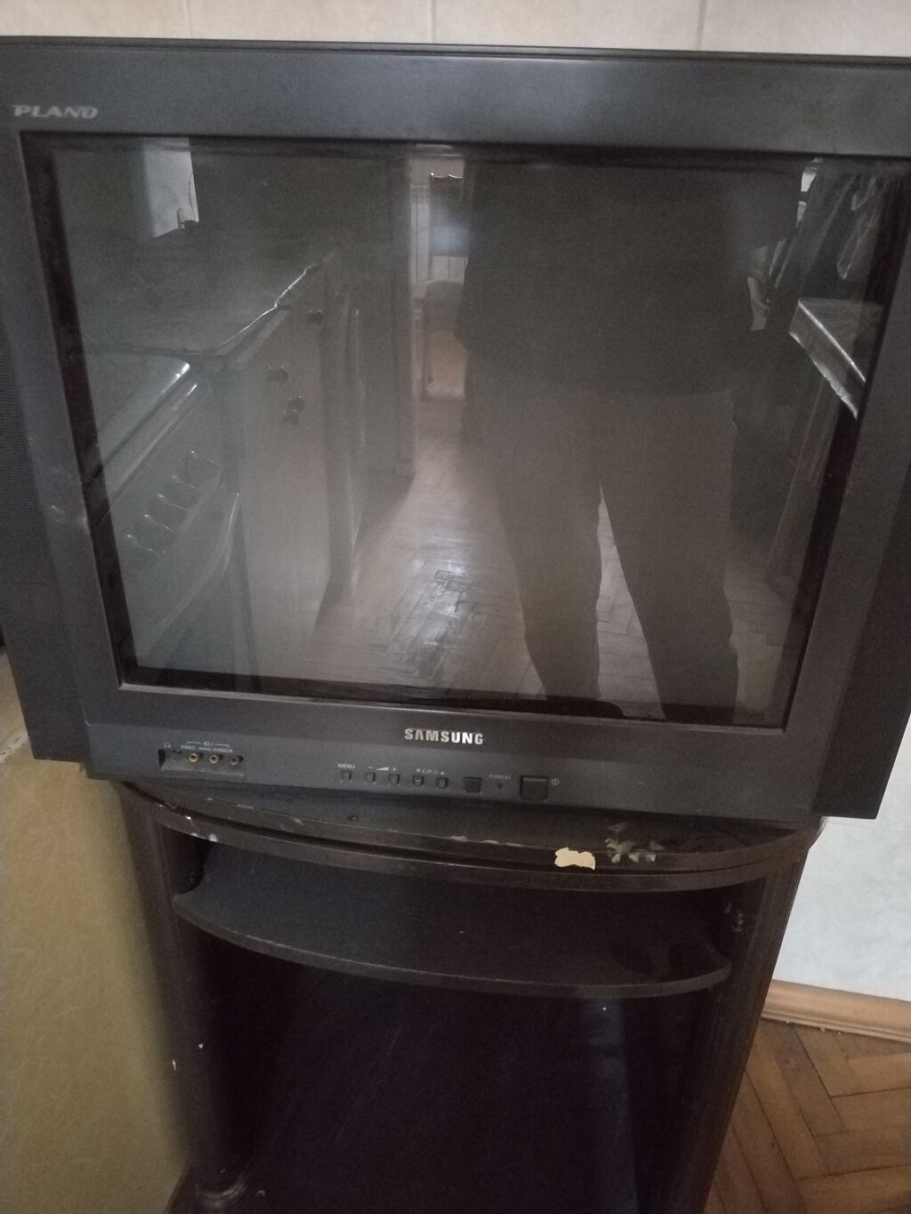 Samsung Plano kineskop televizor + altlıq - Ekran: Plano CRT (düz ön — Televizorlar, Bakı (2)