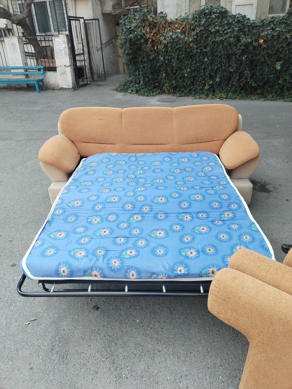 Yığma‑açılma divan‑çarpayi - 3 nəfərlik yumşaq oturacaqlı divan — Divanlər, Bakı (2)