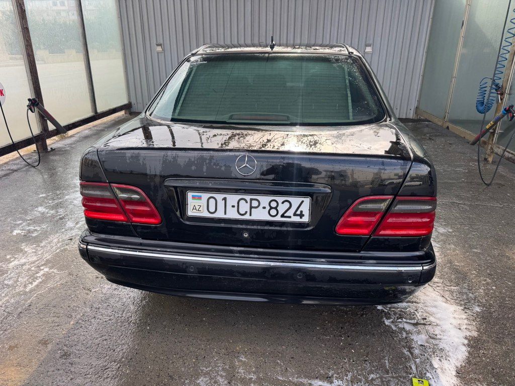 Mercedes E 320, 3.2 L, 2000 il, 600 000 km 01-CP-824 — Avtomobillər, Bakı (10)