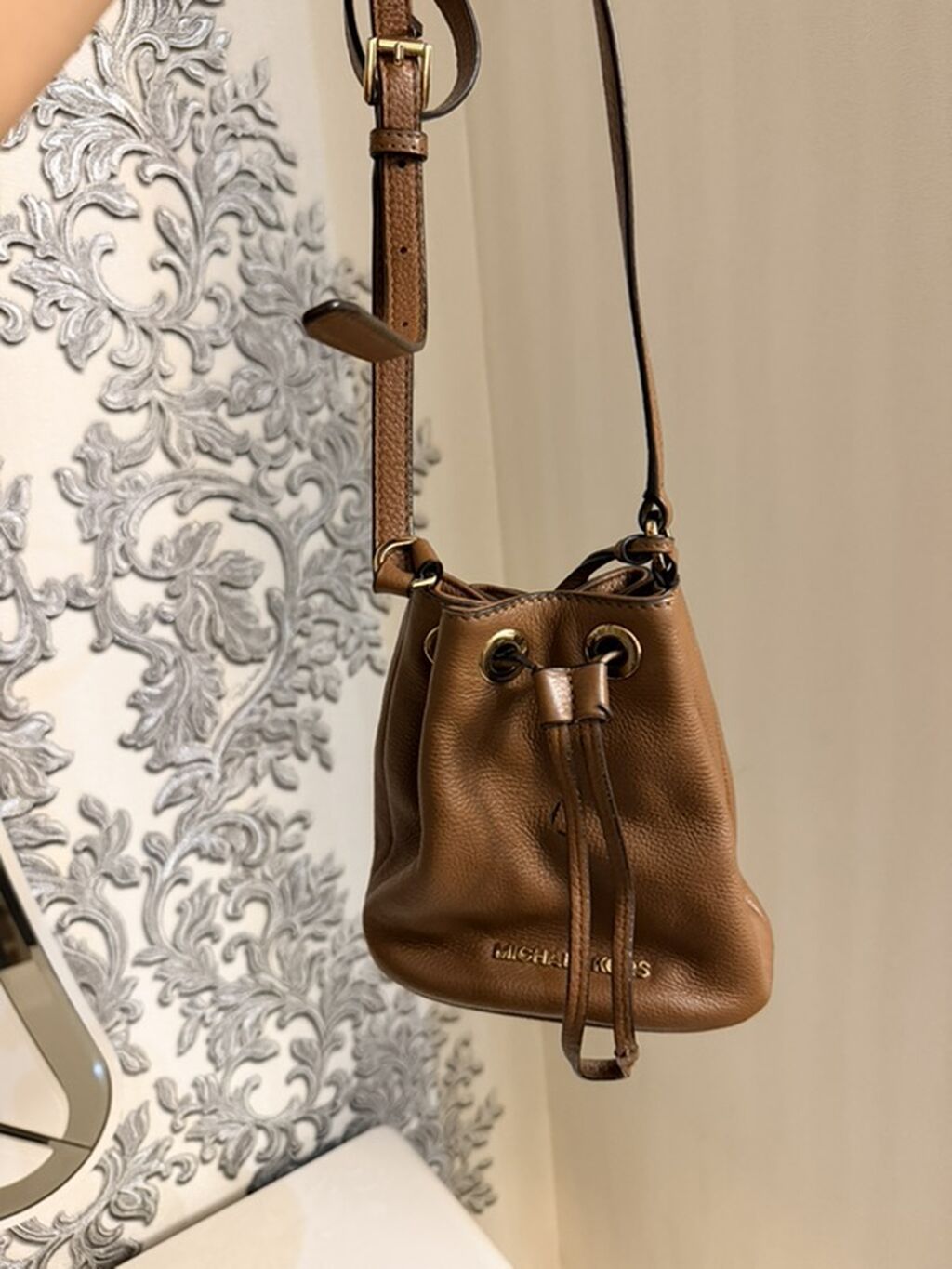 Məhsul: Michael Kors mini bucket çanta - Material: yumşaq teksturalı — Çantalar, çamadanlar, cüzdanlar, Bakı (3)