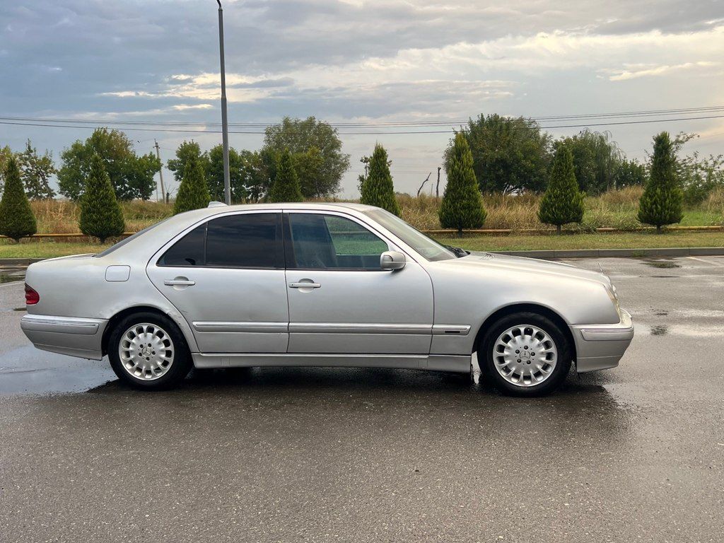 Mercedes E 220, 2.2 L, 2000 il, 302 000 km — Avtomobillər, Ağcabədi (4)