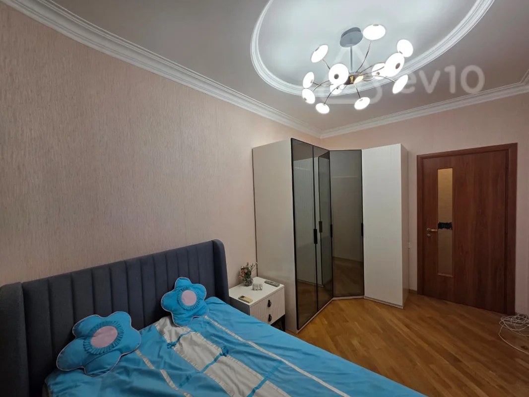 4 otaqlı mənzil, 196 m², İnşaatçılar Prospekti — kirayə — Mənzil, Bakı (11)