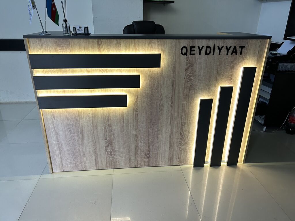 Qeydiyyat üçün resepsiyon masası - Müasir dizayn: Açıq palıd — Ofis mebeli, Sumqayıt (2)