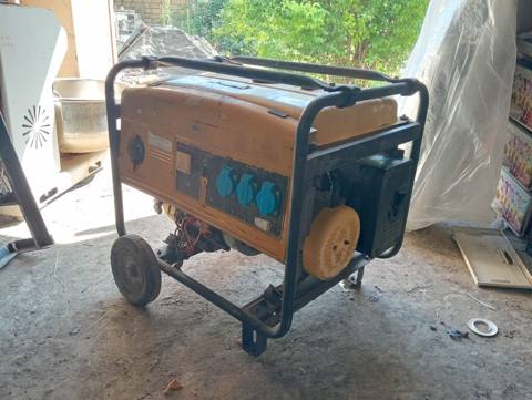 *Seva xırdalan* generator satılır. aksa fırmasıdır. 6KV. gucundedı — 700 ₼ · Samux · Digər *Seva xırdalan* generator satılır. aksa fırmasıdır. 6KV. gucundedı — Samux