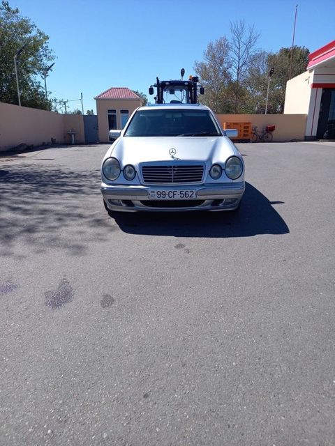 Mercedes E 240, 2.4 L, 1999 il, 528 888 km — Beyləqan