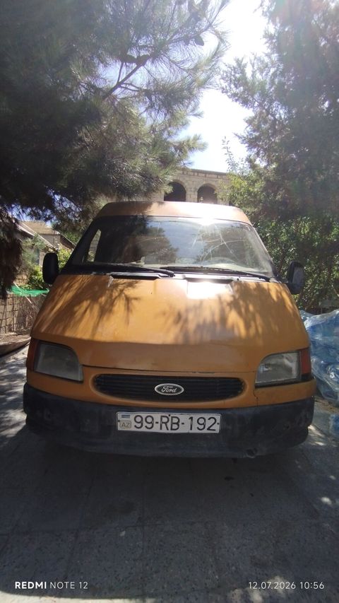 Ford Transit yük mikroavtobusu - Kuzov tipi: yüksək tavanlı, uzun — Mehdiabad