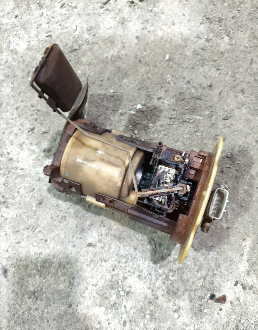 Yanacaq nasosu Nissan Sunny — Avto, Bakı (2)