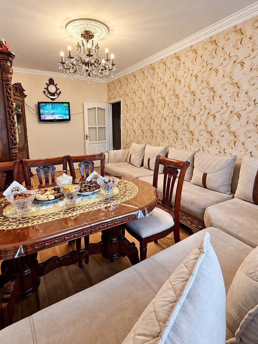 Satılır 3 otaqlı köhnə tikili 70 m² — Mənzil, Bakı (2)