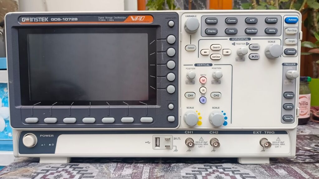 GW Instek GDS-1072B rəqəmsal yaddaşlı osiloskop - Tezlik zolağı: 70 — Ölçü alətləri, Bakı (3)